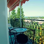 Gasthuis Attico Giardini-Naxos